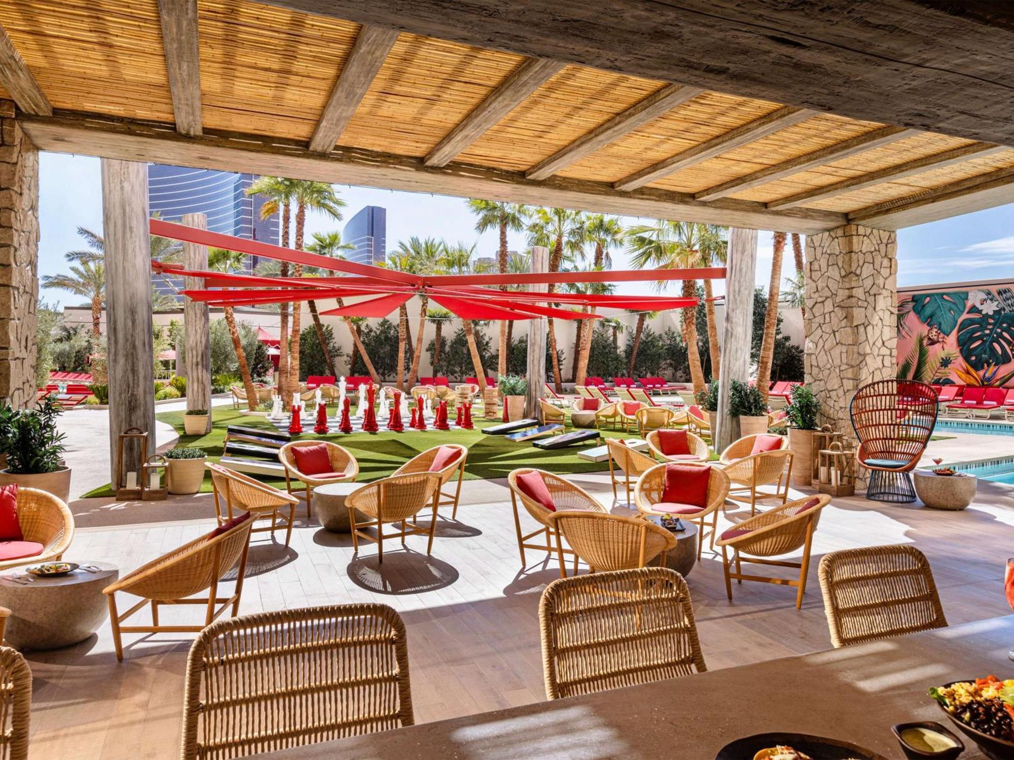 คอนราด ลาสเวกัส แอต รีสอร์ต เวิร์ลด์ Hotel ภายนอก รูปภาพ The pool at the Palms